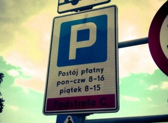 Spór o opłaty za parkowanie